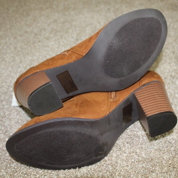 Rue 21 Rainy12 Faux Suede Tan Ankle Booties Boots Womens Size 8 NWT w/ FLAWS - Picture 8 of 10